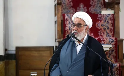 روحانی: شاید تا پایان سال با کرونا درگیر باشیم / ممکن است اجتماعات باز هم محدود شود
