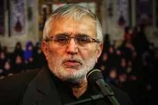 انتقاد حاج منصور ارضی از برخی مراسمات/ بر مزار اموات به جای روضه، سنتور می‌زنند!