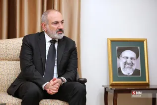 در پی درگذشت شهادت‌گونه حجت‌الاسلام و المسلمین رئیسی رئیس جمهور و همراهان ایشان، آقای نیکول پاشینیان نخست وزیر ارمنستان و هیئت همراه پیش از ظهر امروز  در دیدار با رهبر انقلاب اسلامی، به نمایندگی از دولت و ملت این کشور، این ضایعه را به حضرت آیت‌الله خامنه‌ای و ملت ایران تسلیت گفت.