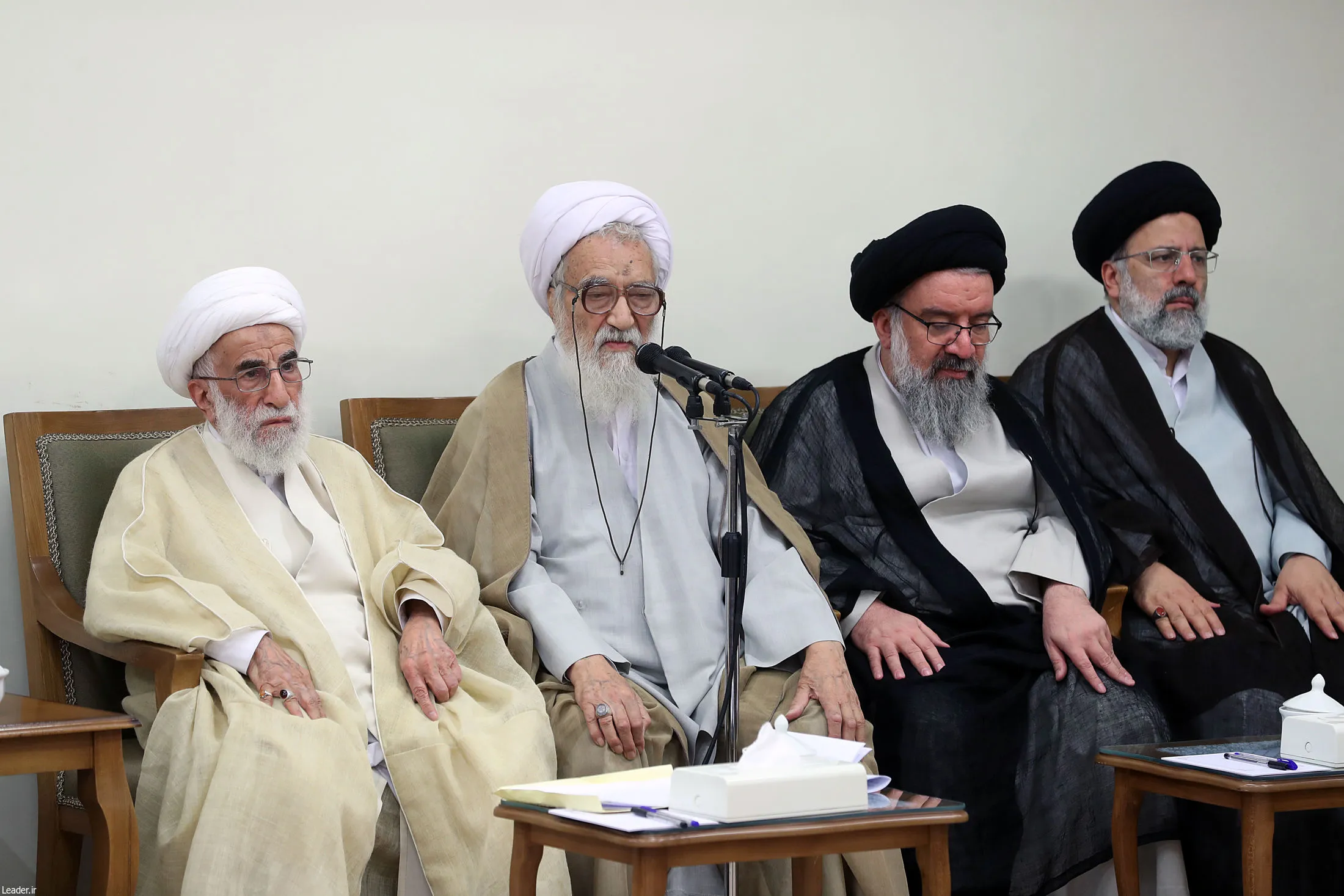 امام خامنه ای