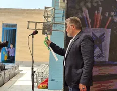 رنجبر زنگ آغاز سال تحصیلی را در لامرد به صدا درآورد