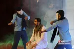 نمایش رسم براین است