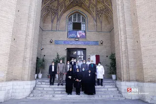 بازدید جمعی از مسئولین از مدرسه البرز