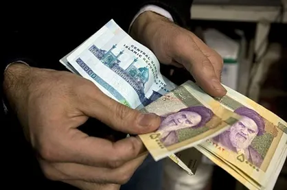 تعیین مزد سال ۹۷ در حضور نماینده کارگران
