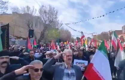 احترام نظامی یزدی&zwnj;ها به سرود ملی جمهوری اسلامی ایران