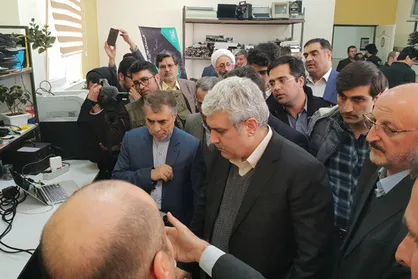 بازدید ستاری از مرکز رشد واحد&zwnj;های فناور دانشگاه امام خمینی(ره)/ ۲۰ مجموعه نوآور در این مرکز فعالیت می&zwnj;کنند