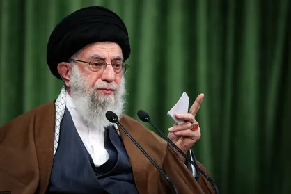پخش زنده سخنرانی رهبر انقلاب در سالروز قیام ۲۹ بهمن تبریز