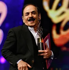 جشن حافظ برگزیدگان خود را شناخت