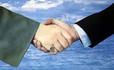 سازندگی و رفع نیاز‌های جامعه از برکات وحدت حوزه و دانشگاه است