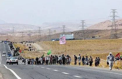 مجوز خروج دانشجویان مشمول دانشگاه امام خمینی برای اعزام به پیاده&zwnj;روی اربعین صادر شد