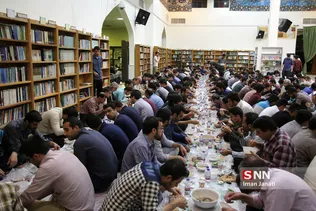 افطاری ساده در دانشگاه فردوسی مشهد