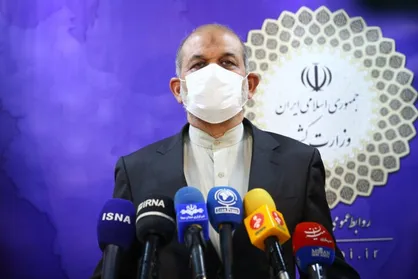 وزیر کشور: ایستادگی هوشندانه سپاه در مقابله با عملیات ارتش تروریست آمریکا موجب خشنودی عموم ملت شد