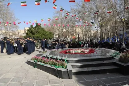 راه شهدا را با کار جهادی و تلاش مضاعف ادامه می&zwnj;دهیم