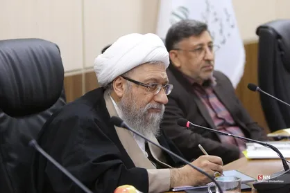 آملی لاریجانی: مسئولین باید از جلسات با دانشجویان بهره&zwnj;برداری کنند و به مشکلات و دغدغه&zwnj;های آن&zwnj;ها گوش دهند + فیلم