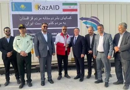 قزاقستان ۳۰ واگن کمک بشردوستانه به ایران ارسال کرد