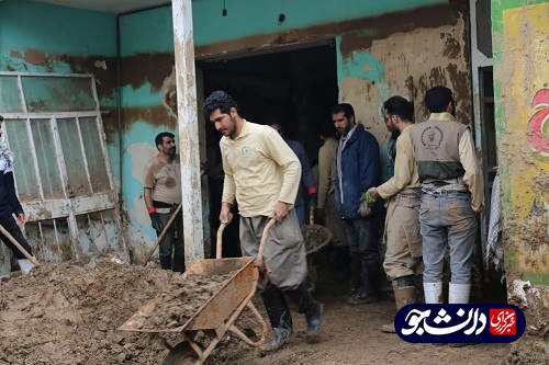 فعالیت جهادگران بسیج دانشجویی کردستان در مناطق سیل زده پلدختر و کوهدشت