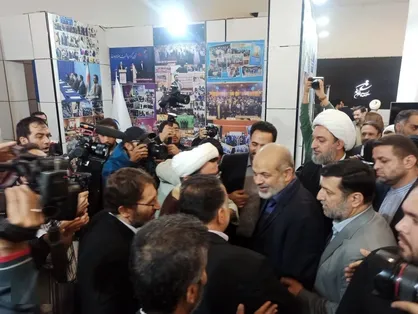 افتتاح نمایشگاه روایت پیشرفت با حضور وزارت ورزش و جوانان در قم