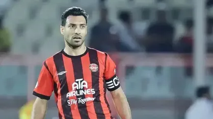 واکنش معنادار شجاع خلیل&zwnj;زاده پس از بازی تراکتور مقابل استقلال/ حمایت ویژه از زنوزی در بحبوحه حواشی!+ عکس