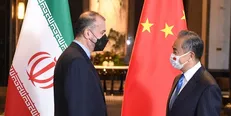 رایزنی تلفنی امیرعبداللهیان و همتای چینی/ لزوم واکنش واقع بینانه آمریکا به پیشنهادات سازنده ایران