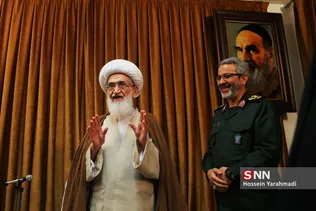  دیدار سردار غلامحسین غیب پرور با حضرت آیت الله العظمی نوری همدانی