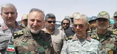 رییس ستاد کل نیرو‌های مسلح: ۱۰۰ کیلومتر از دیوارکشی مرز‌های شرقی به پایان رسیده است