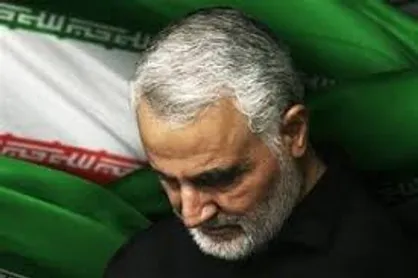 نامه ۲۳۰۰ استاد بسیجی به زینب سلیمانی / پا در رکاب بنیاد مکتب حاج قاسم هستیم