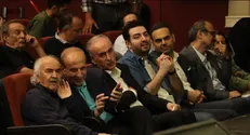 استاد شفیعی کدکنی تندیس تقدیر هادی خانیکی را اهدا کرد/ او شخصیتی چند ساحتی است