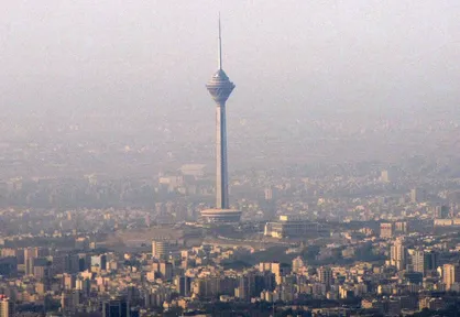 مقاومت بر سر تعطیلی تهران عجیب است