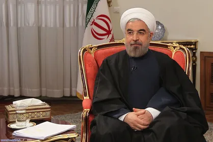 کدام صادرات؟ فولاد ایران یک&zwnj;سالی هست توسط اروپا تحریم شده!/ برنامه روحانی برای خصوصی&zwnj;سازی بانک&zwnj;ها، &laquo;دعوت به شورش&raquo; است