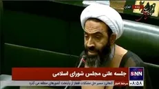 واکنش تند نماینده خمینی‌شهر به اظهارات مولوی عبدالحمید