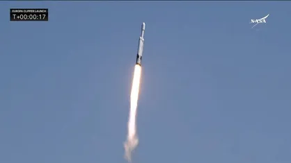 کاوشگر ناسا سفر برای اکتشاف قمر اروپا را آغاز کرد