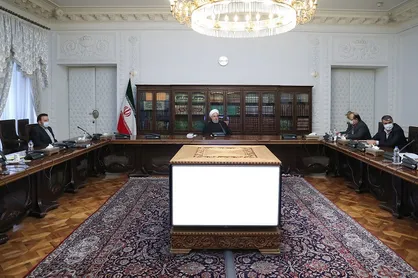روحانی: طرح فاصله&zwnj;گذاری هوشمند بر اساس سبک زندگی ایرانی است / طرح فقط برای مشاغل کم ریسک&zwnj; است