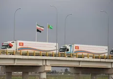 کمک‌های بشر دوستانه قرقیزستان از مرز سرخس وارد کشور شد