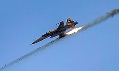 خلبانان جنگنده F۵ نیروی هوایی ارتش فارغ التحصیل شدند
