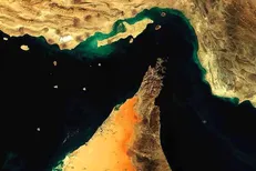 تنگه هرمز تا اطلاع ثانوی بسته می‌شود
