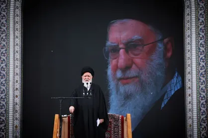 آیت&zwnj;الله علم&zwnj;الهدی: امام خامنه&zwnj;ای اصل استکبارستیزی و مقاومت را در منطقه تثبیت کردند | آمریکا با مدیریت رهبر سوم انقلاب در جنگ کنونی به منتهی ذلت و بیچاره&zwnj;گی رسیده است