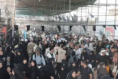 ثبت تردد بیش از ۲۰۴ هزار زائر از مرز مهران در ۲۴ ساعت گذشته