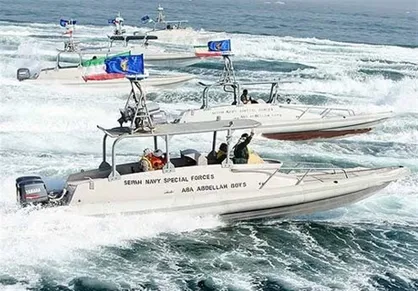 ماجرای نزدیک شدن قایق&zwnj;های تندرو ایران به ناو هواپیمابر آمریکایی+فیلم