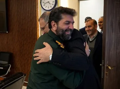 دیدار شهردار تهران با فرمانده سپاه محمد رسول&zwnj;الله (ص) تهران بزرگ به مناسبت روز پاسدار