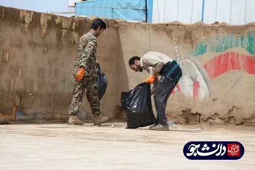 خدمت رسانی دانشجویان خوزستانی به سیل زدگان اسکان داده شده در یادمان شهدای هویزه