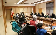 اولین نشست رئیس پارک علم و فناوری استان مرکزی با مادران فناور برگزار شد