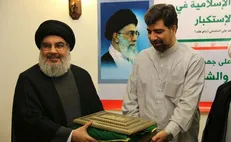 اعضای داخلی و مغز شهید رکن آبادی را خارج کرده بودند / سیدحسن برای هیچ سفیری مراسم خداحافظی نگرفت جز پدر من / همه مذاهب و فرق لبنان جانشان را برای محور مقاومت می‌دهند