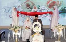مراسم ازدواج ۴۰ زوج دانشجو خراسان رضوی برگزار شد/ نقش‌آفرینی در ازدواج جوانان به سبک یک تشکل دانشجویی
