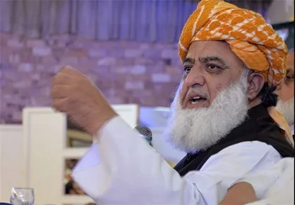 عمران&zwnj;خان به دنبال تسلط فرهنگ غرب بر پاکستان است