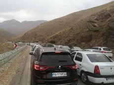 ترافیک سنگین در جاده کرج - چالوس