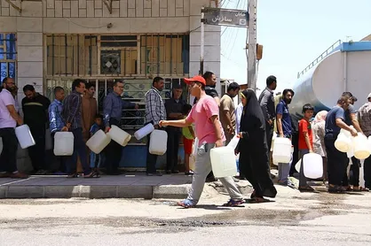 وزیر نیرو: آب آشامیدنی خوزستان را تامین می&zwnj;کنیم