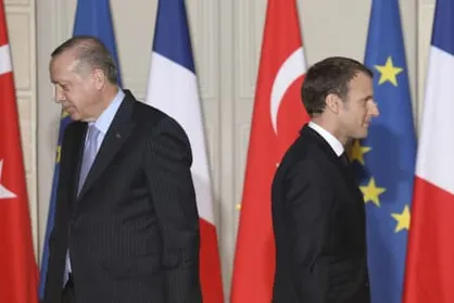 اردوغان خطاب به ماکرون: چک کن، خودت مرگ مغزی نشده باشی!