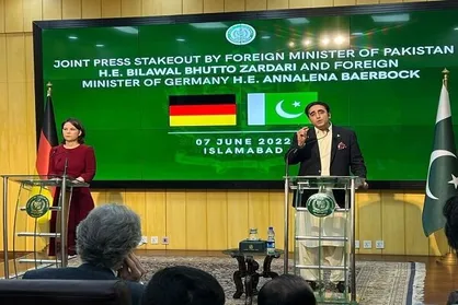 زرداری: پاکستان بر دیپلماسی در موضوع روسیه و اوکراین تأکید دارد
