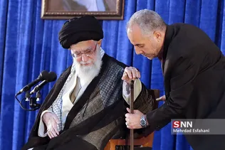 حضرت آیت الله خامنه ای رهبر معظم انقلاب اسلامی