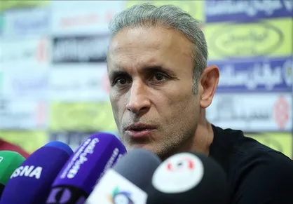 غیبت سرمربیان پرسپولیس و هوادار در نشست خبری نیمه نهایی